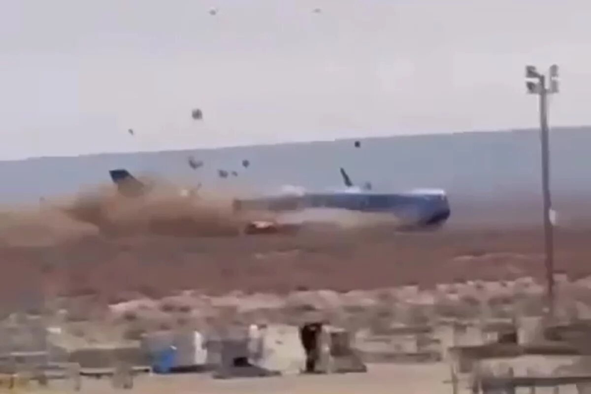    На борту упавшего под Актау самолёта взорвался кислородный баллон