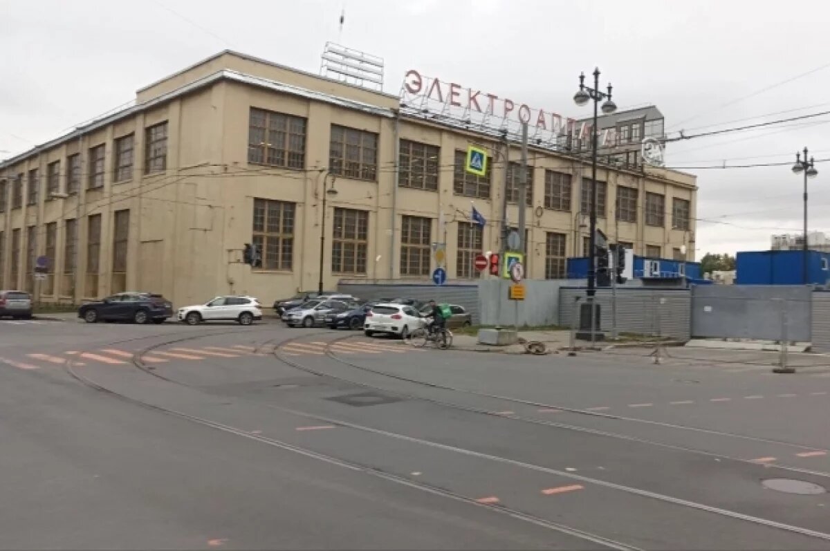    Завод «Электроаппарат» и строящаяся станция «Горный институт» в 2022 году.