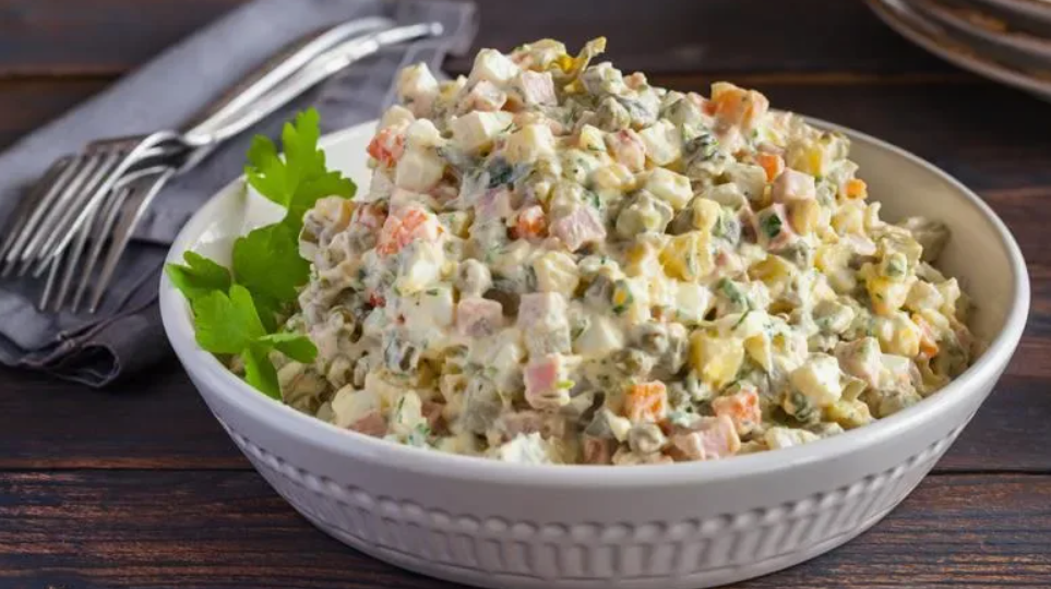 Какую колбасу НЕ СТОИТ покупать на новогодний стол. Рейтинг докторской от Роскачества