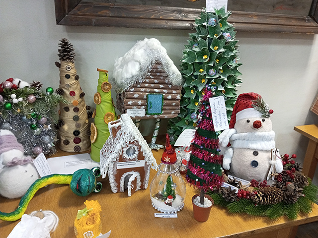 «Превращение в украшение» произошло в Твери. 150 работ представлено на выставке