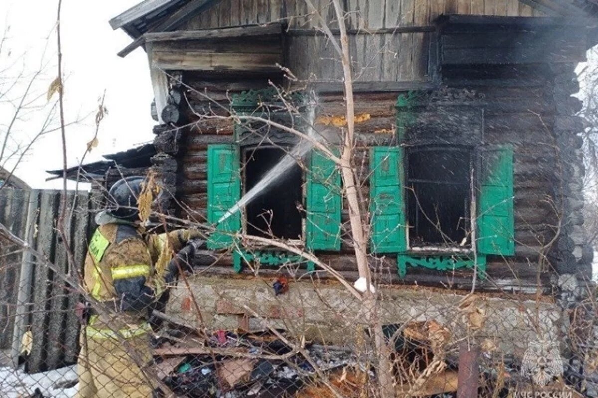    В Красноармейском районе при пожаре пострадали мать с 8-летней дочерью