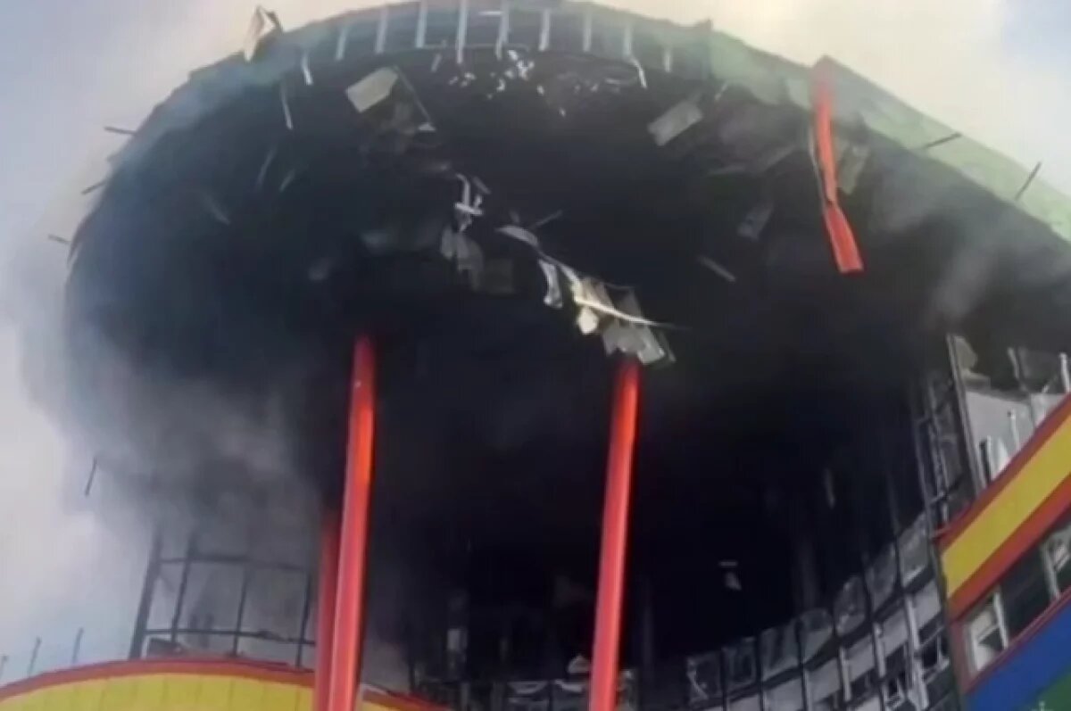    Меняйло: взрыв и пожар в ТЦ Владикавказа вызваны падением обломков БПЛА