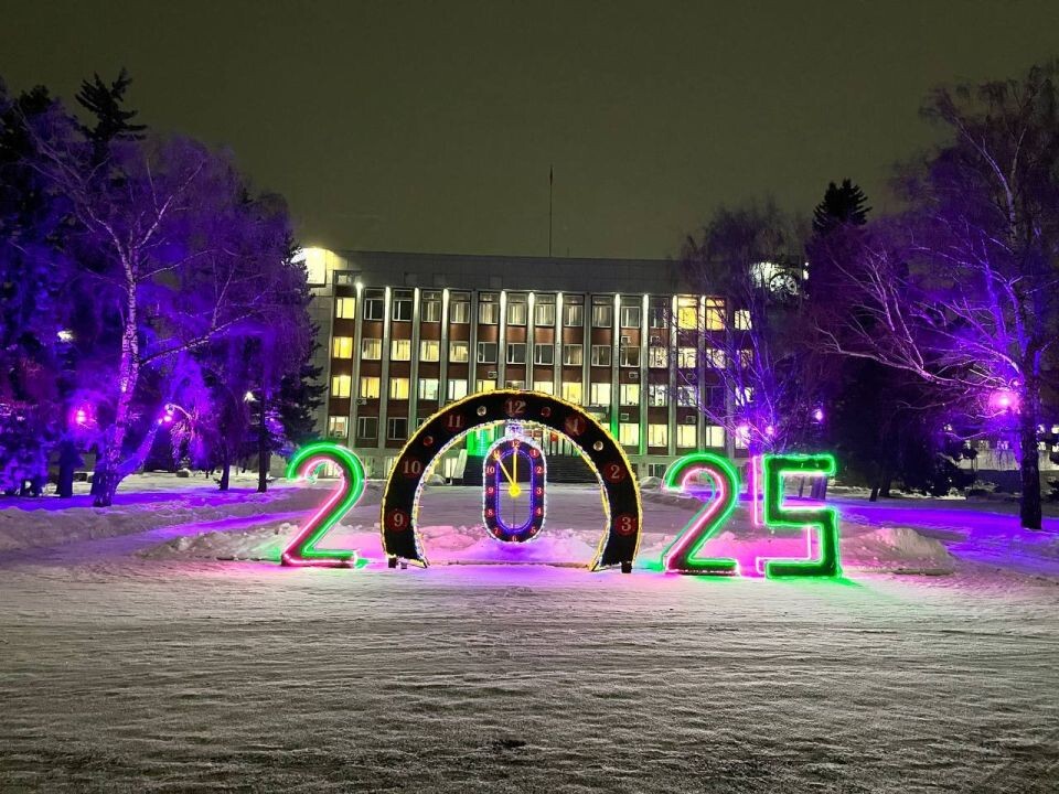    Украшение Бийска к Новому году. Источник: Виктор Щигрев