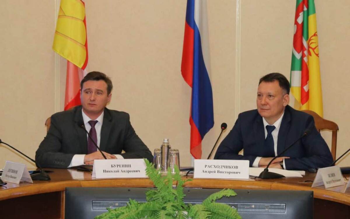    Главой Рамонского района официально стал Николай Буренин Фото из телеграм-канала правительства Воронежской области