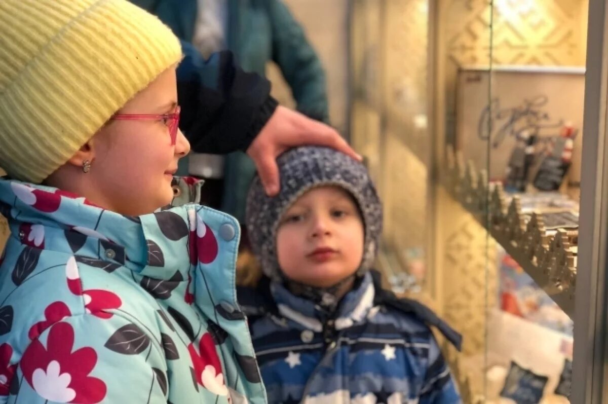    Цены на сувениры в поезде Деда Мороза в Уфе достигают 9 тыс. рублей