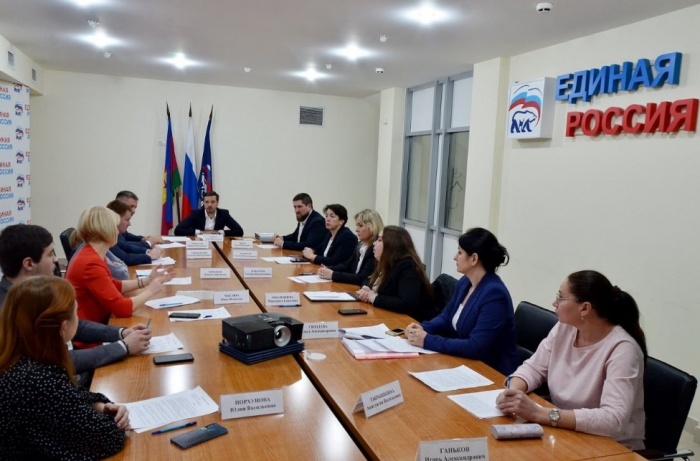    пресс-служба депутата ЗСК Виктора Теплякова