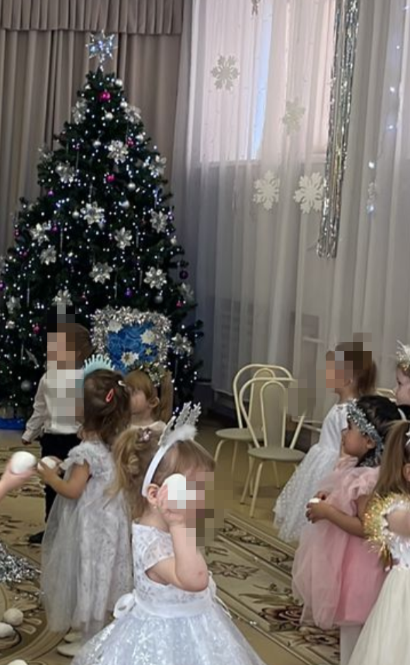 Мубина единственная выделяется