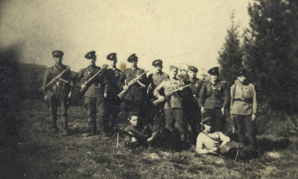 Боевка Службы Безпеки в советской форме