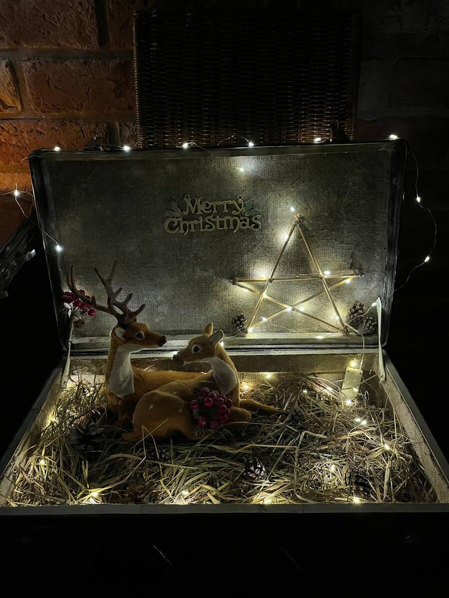 купила на авито декор рождественский за тысячу - не налюбуюсь)