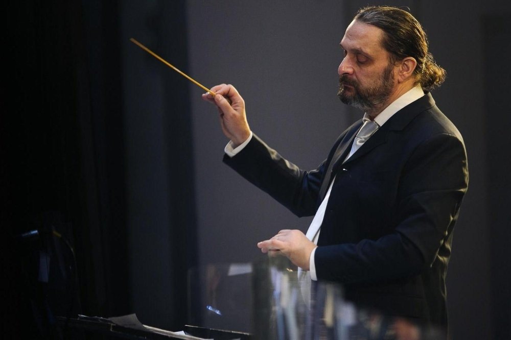 Дирижёр  Губернского духового оркестра С.Орлов