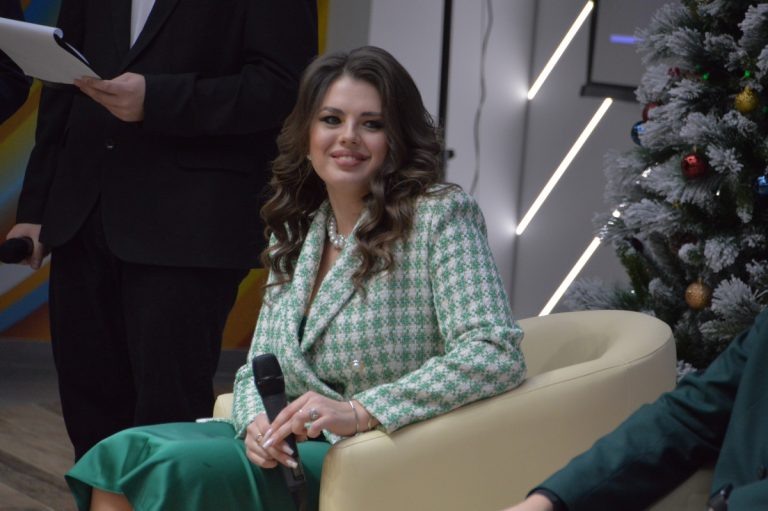    Александра Маматкова