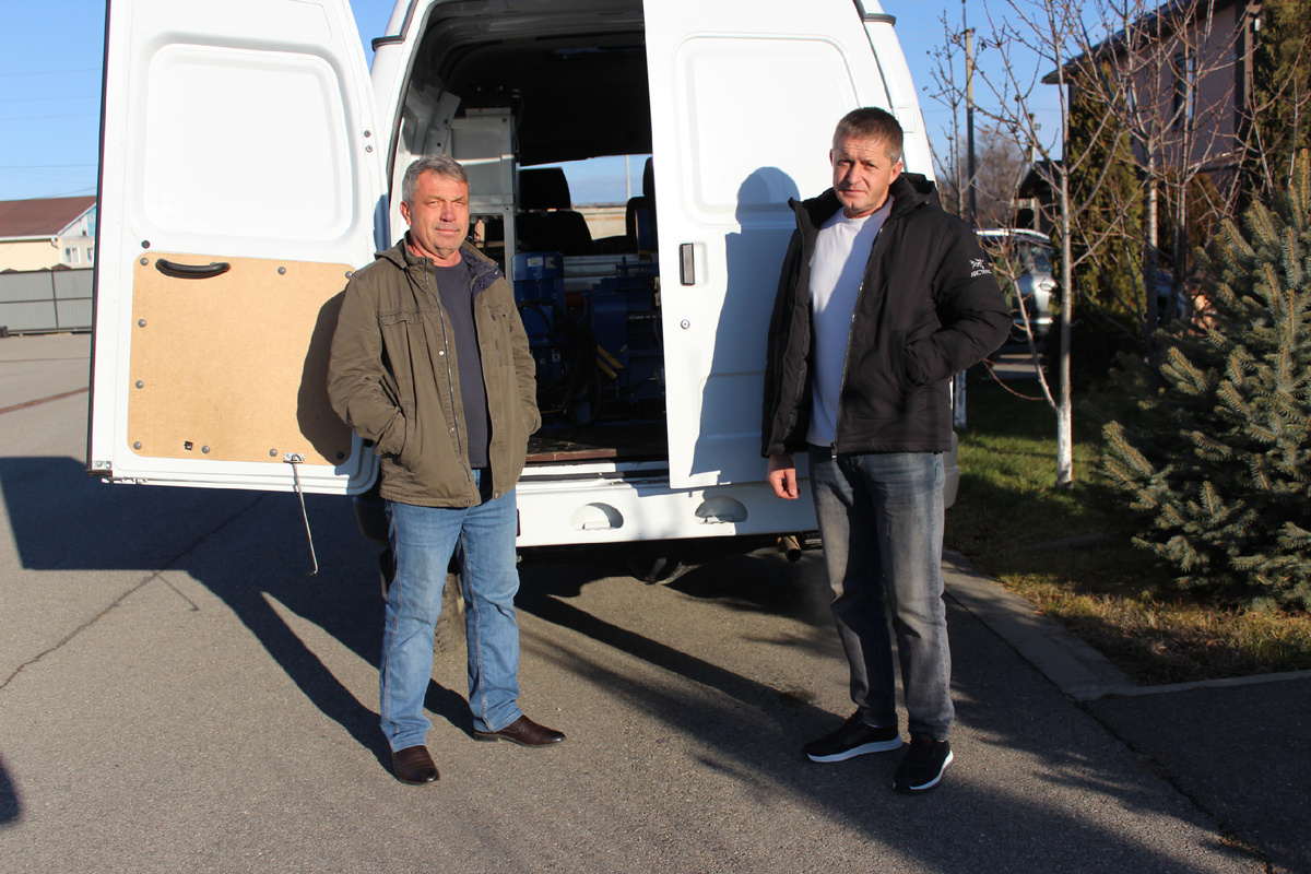 Замгендиректора ОАО «Нефтегазгеотерм» Геннадий Криштопин и гендиректор ОАО «Нефтегазгеотерм» Сергей Ерёменко работают на предприятии уже не один десяток лет.