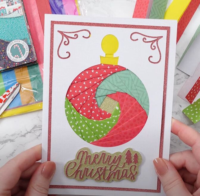    Елочный шарик   
Источник: Скриншот из видео