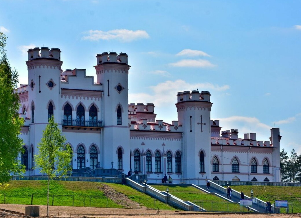 Дворец Пусловских в Коссово