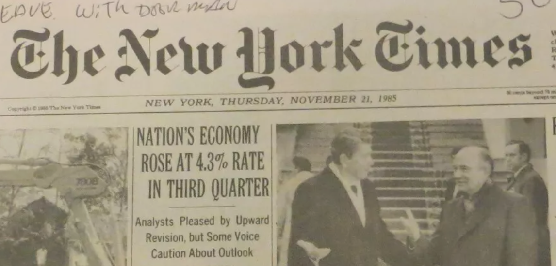 40-й президент США Рональд Уилсон Рейган и Михаил Сергеевич Горбачёв - начало перестройки и "договорняка" с западом.