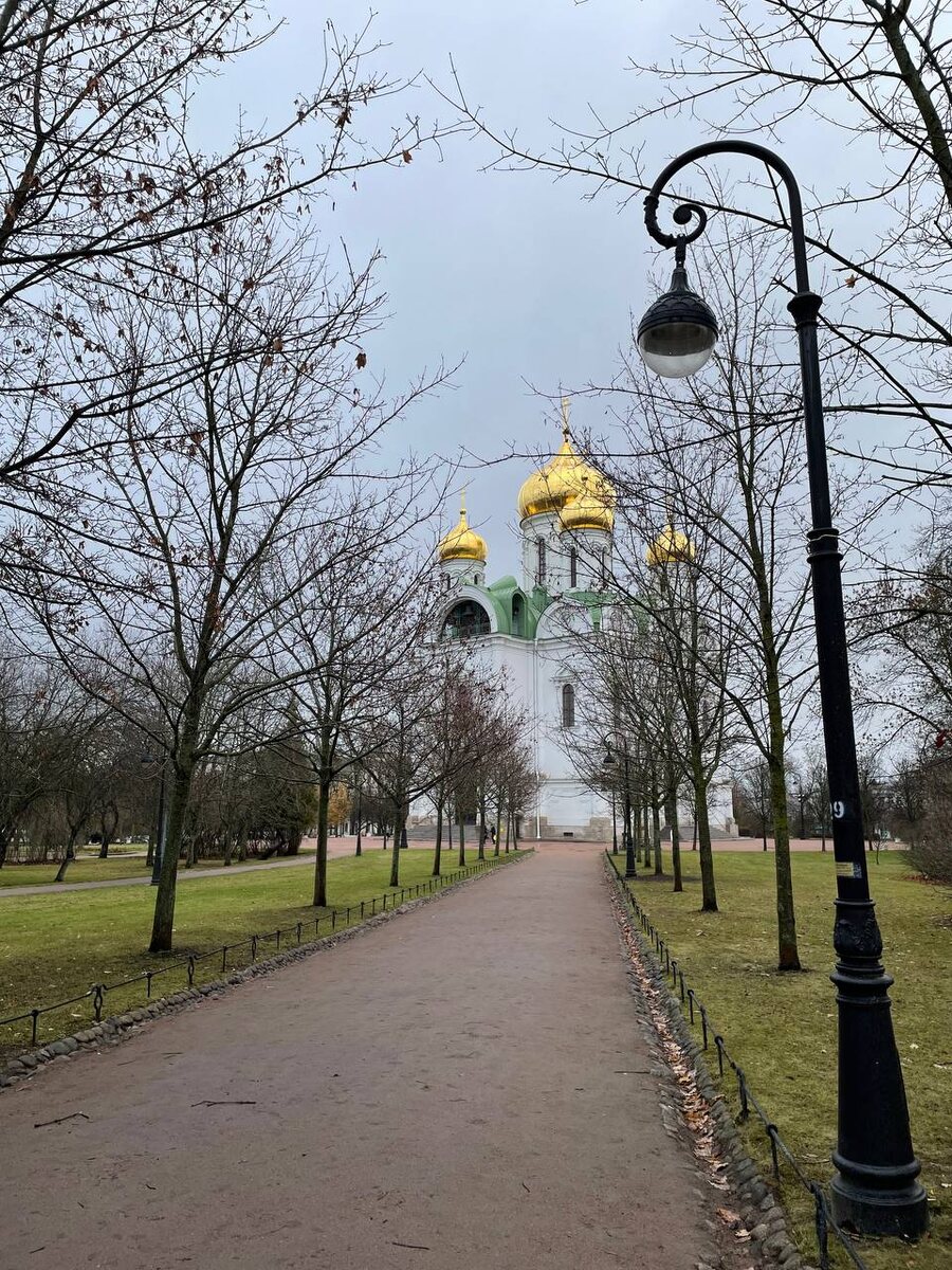 Собор святой великомученицы Екатерины (Фото сделано во время моей поездки в Санкт-Петербург, ноябрь 2024)