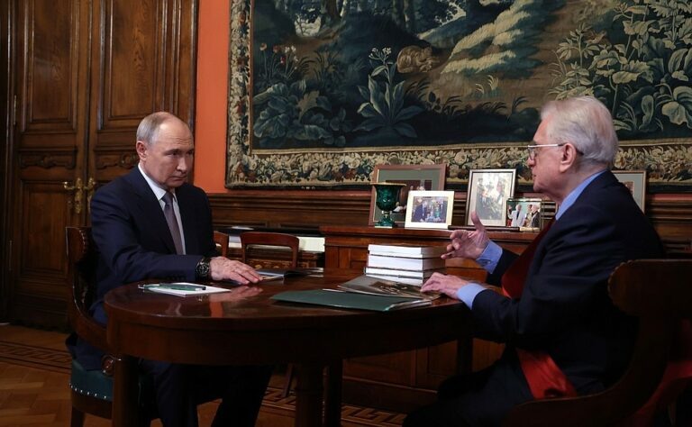    Оренбургский Эрмитаж: О нем Владимиру Путину рассказал Михаил Пиотровский Белов Михаил Александрович