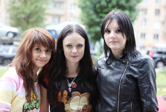    Наталья Щелкова (в центре)