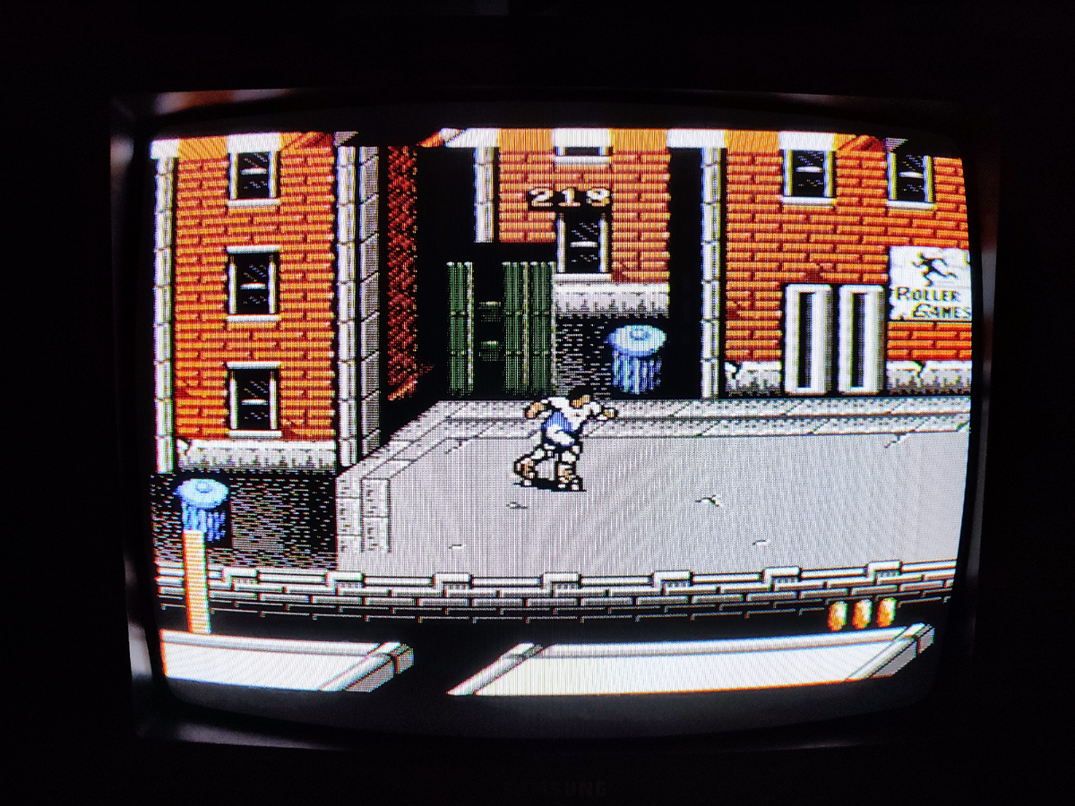 Фото сделаны мной. На фото игра "DJBoy". Оригинал игры "DJ Boy" был разработан Kaneko и издан Kaneko, Sammy в 1989,.г. для приставки Sega Genesis и аркадных автоматов, геймдизайнер Хироси Канэко. Фото демонстрирует начальную заставку игры, а так же общий визуальный фон игры. Подробнее об этом рассказано в статье. Все материалы принадлежат правообладателям и размещены исключительно в информационных целях.