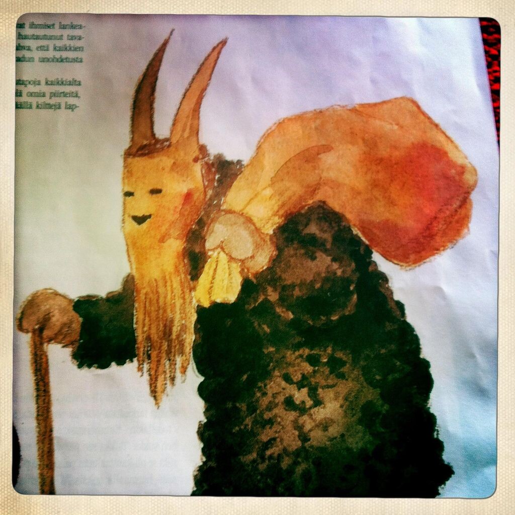 Финский дед Мороз похож на козлика. А еще он очень неторопливый. Куда ему торопиться?