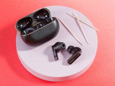    Гайд как правильно чистить TWS-наушники