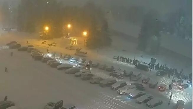     Источник: Скриншот видеозаписи с камер наблюдения