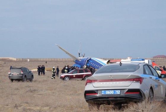    Место падения самолета Embraer 190AR авиакомпании Azerbaijan Airlines