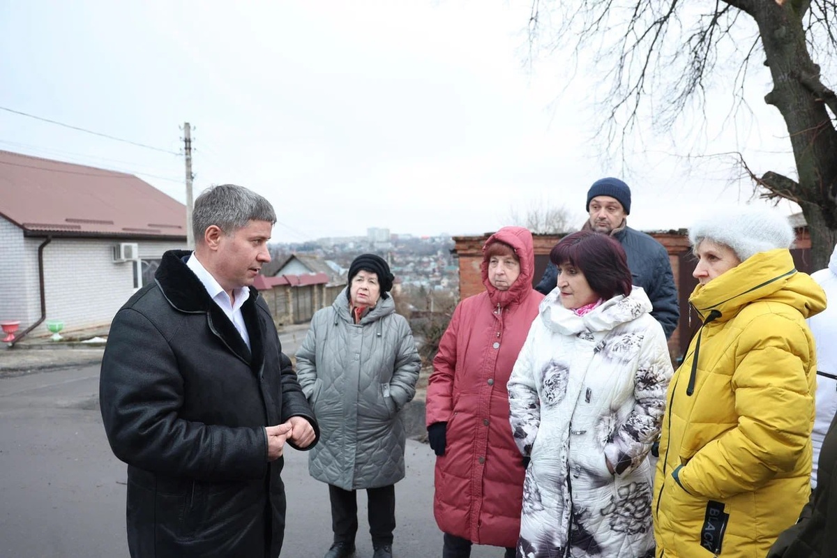    Первый замглавы администрации Курска встретился с жителями 1-го и 3-го Пушкарного переулка