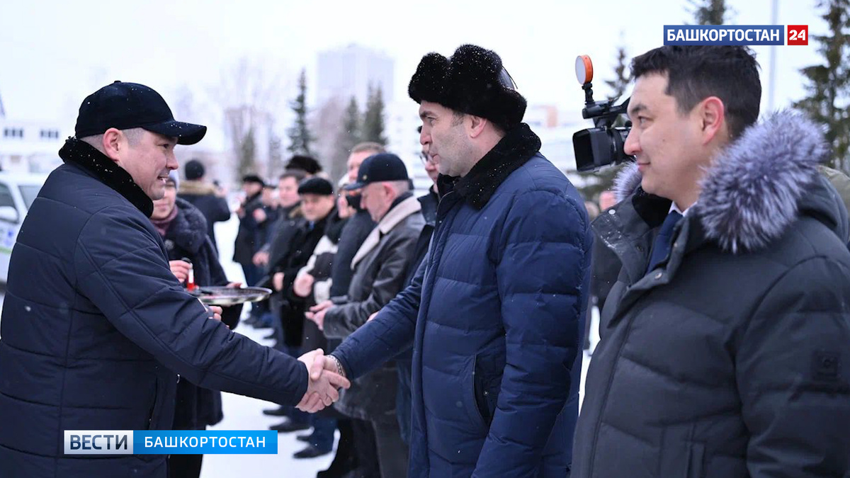    В Башкирии больнице передали два автомобиля