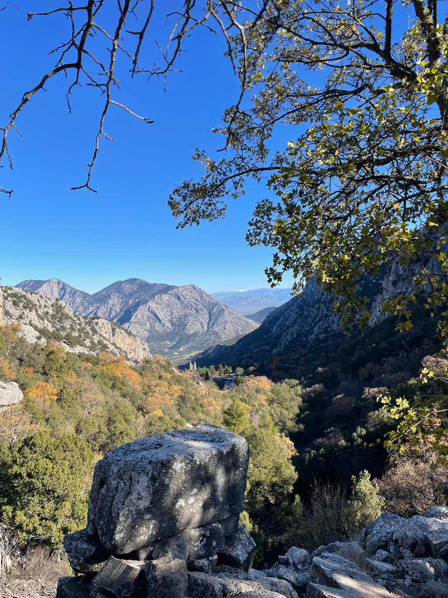 Когда-то здесь жили люди, сегодня — тишина.