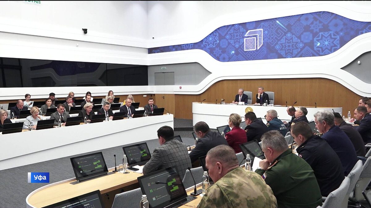    В Уфе обсудили подготовку к восьмидесятой годовщине Победы в Великой Отечественной войне