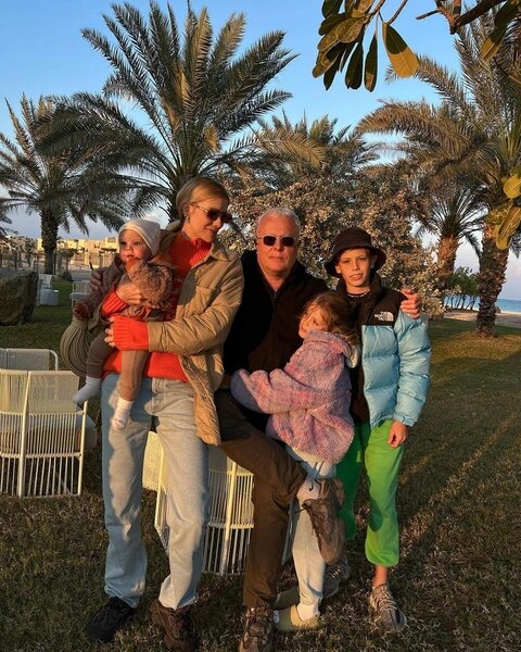 Александр сделал Лене предложение в 2020-м, но свадьбу они сыграть не успели