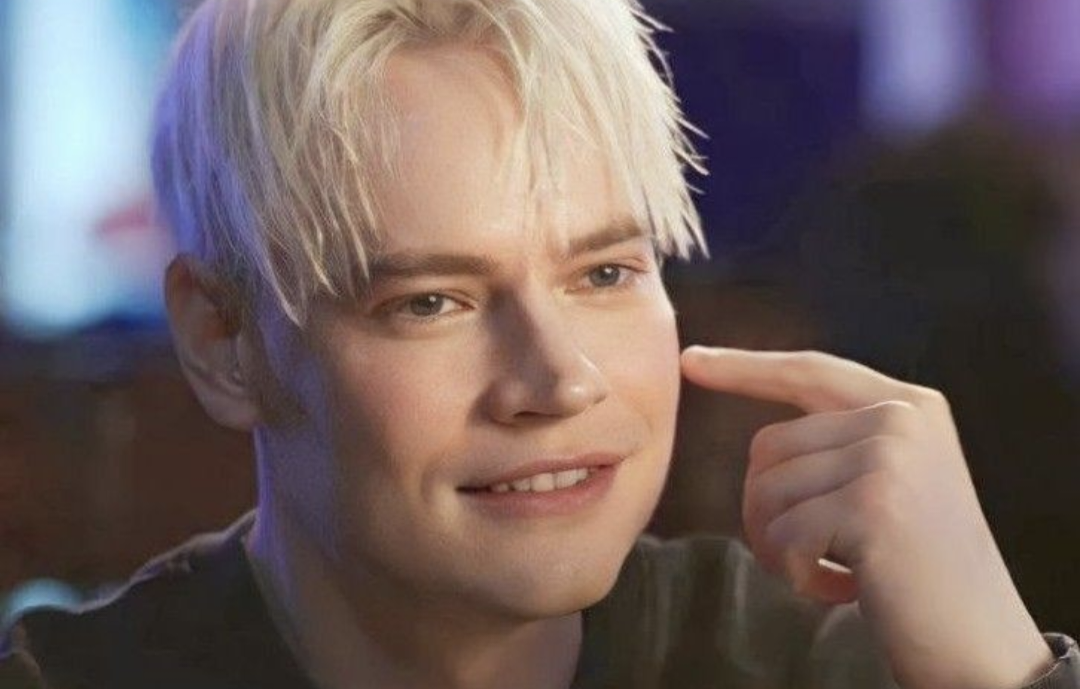 Только и остаётся, что пальцем у виска крутить. Из интернета 