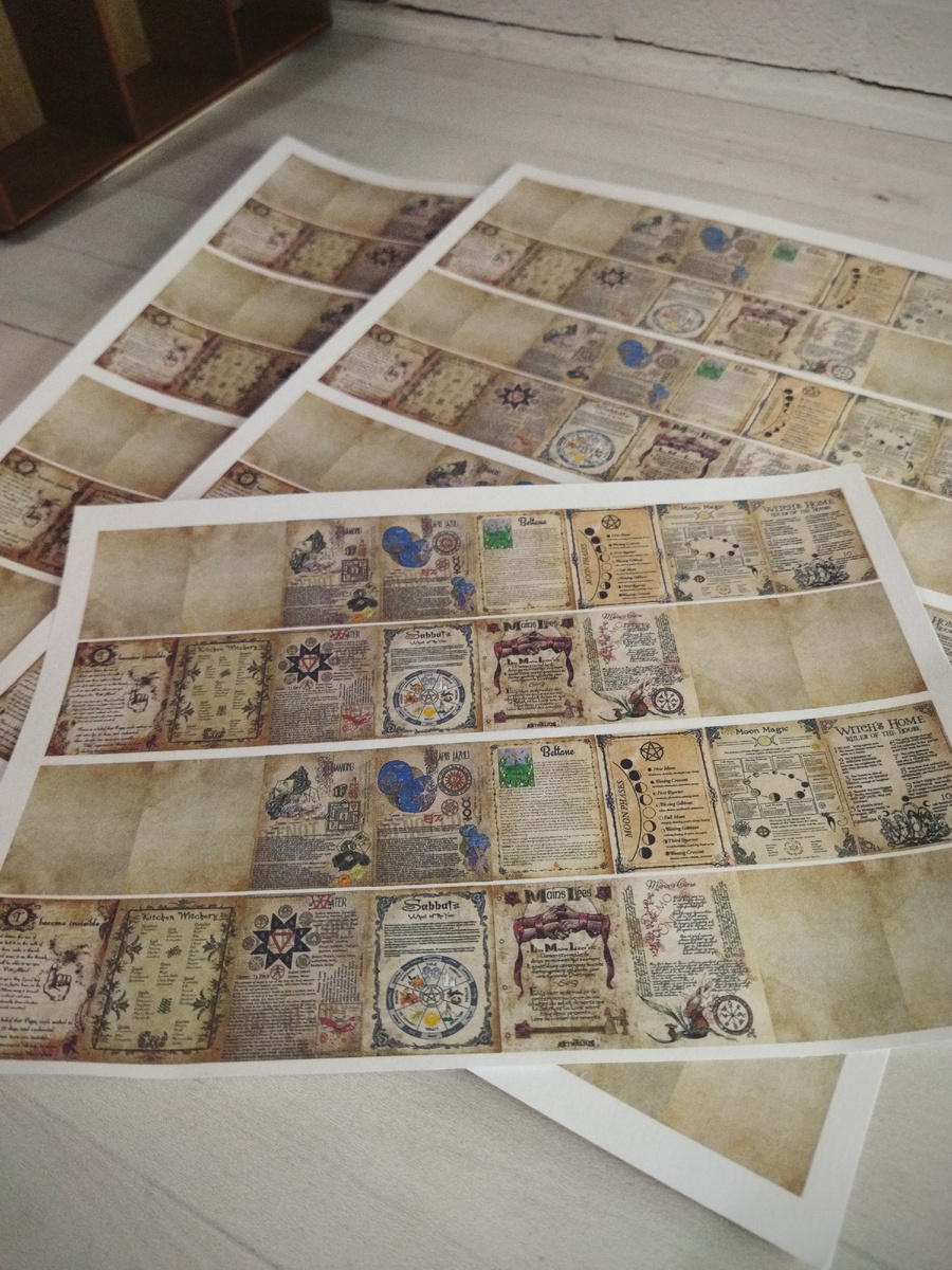 Страницы магических книг