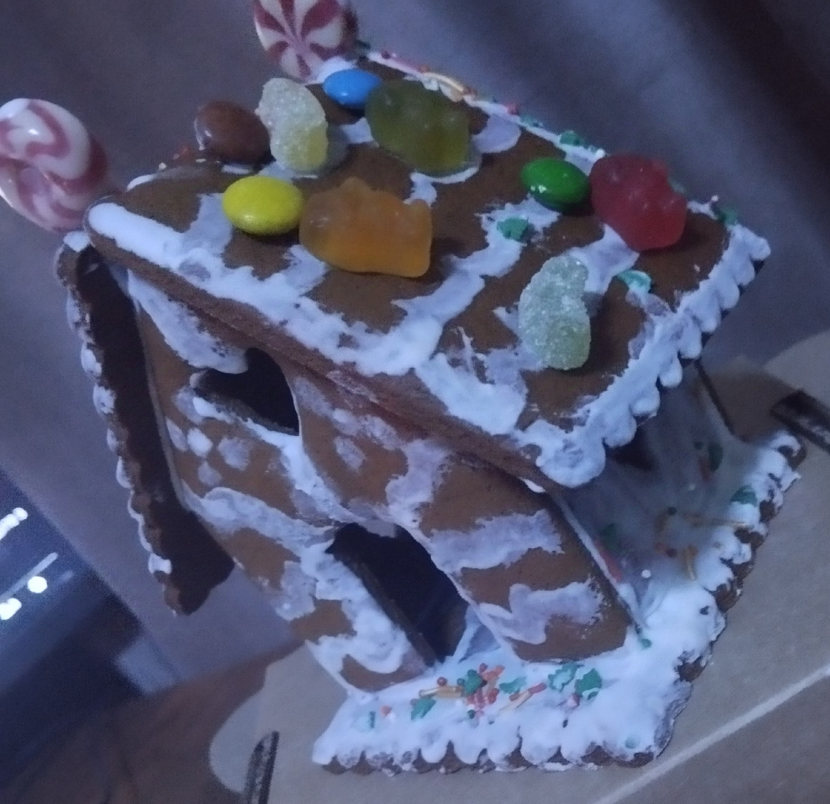 Немного камера размазалась..