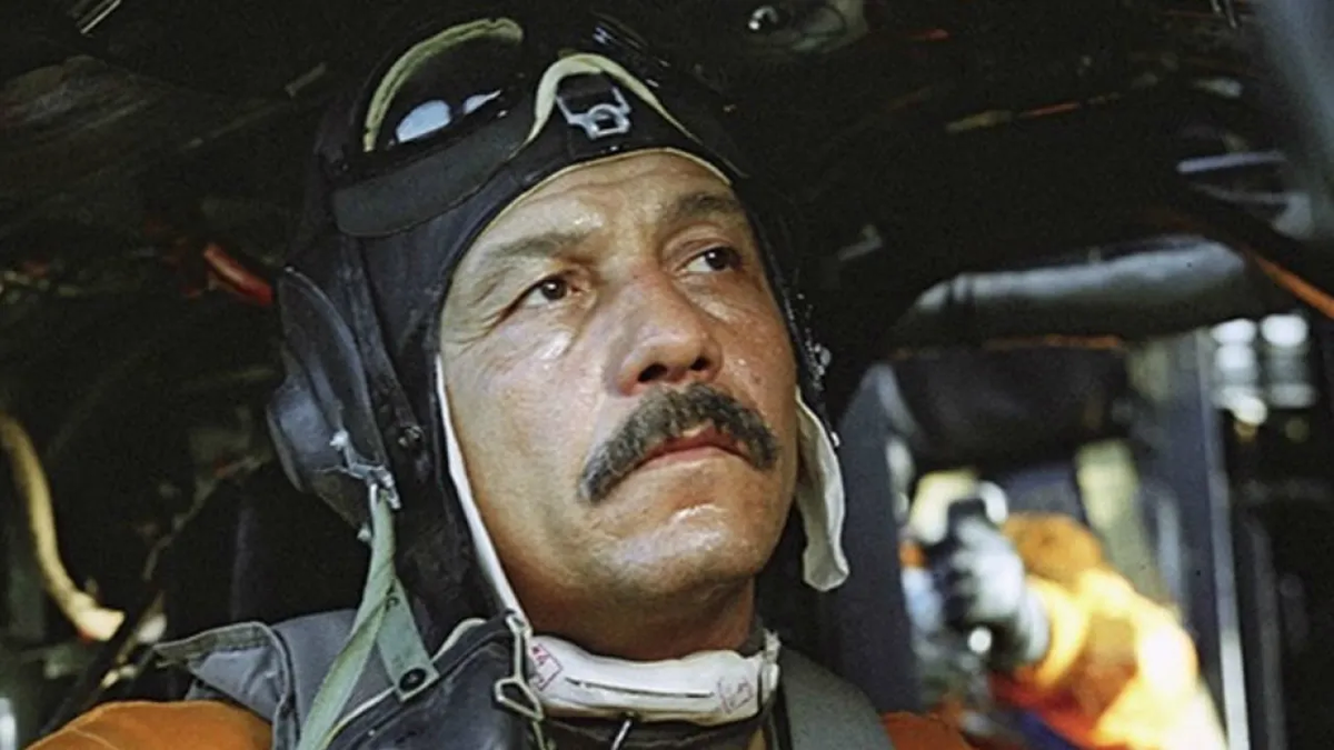 И тут он был интресен!