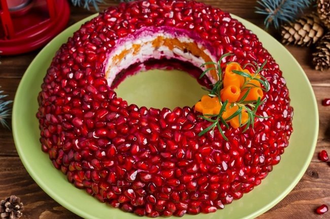    «Малахитовый браслет» — красивый салат для новогоднего стола