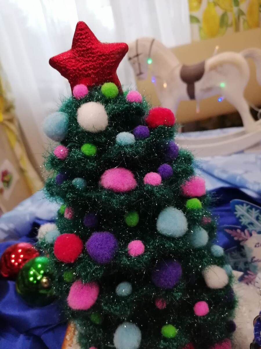 Зимняя композиция " Снегурочкин хоровод".