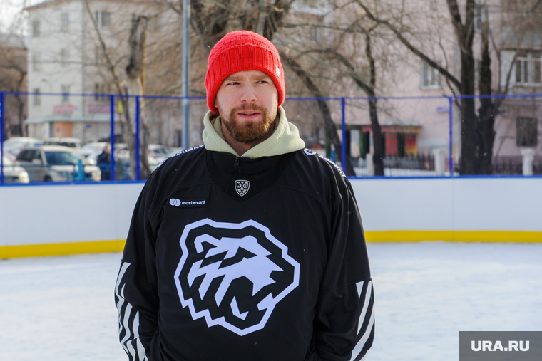    У нападающего СКА сильное сотрясения после силового приема противника