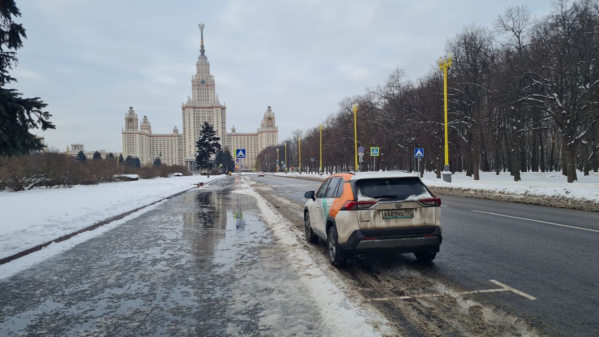 Toyota RAV4 каршеринга Делимобиль