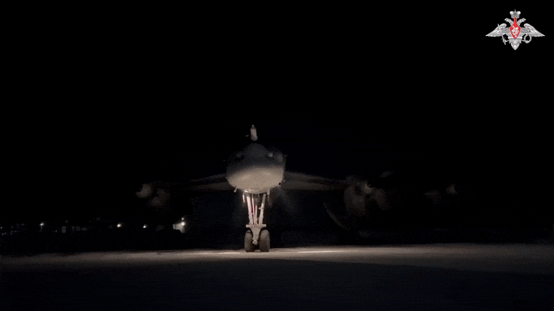    Ту-95МС идут на взлёт. Видео с официального ТГ-канала Минобороны