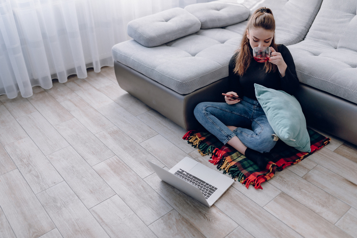 Плитка с подогревом помогает добавить помещению тепло и уют. Источник: freepik.com