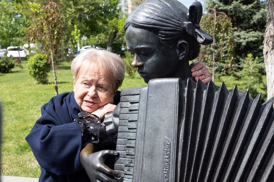 В родном Волгограде - городе детства. Фото из открытых источников