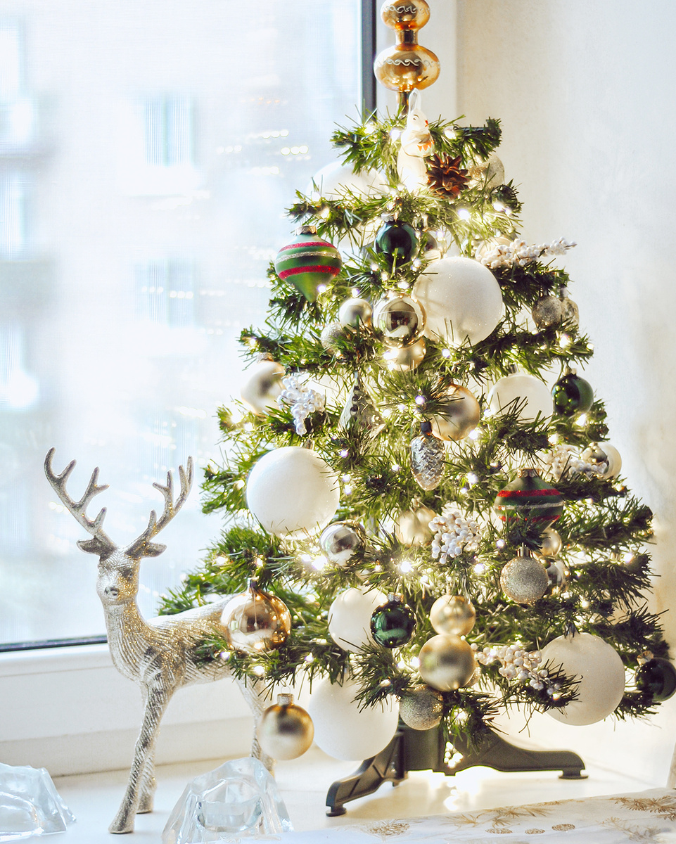 Пока остался открытым вопрос с ножкой. Надо её прикрыть)))