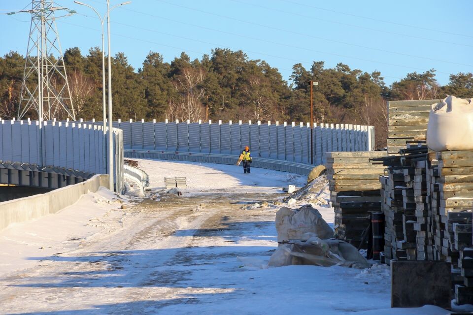    Строительство транспортной развязки на Змеиногорском тракте. Декабрь 2024 года. Источник: Виталий Барабаш