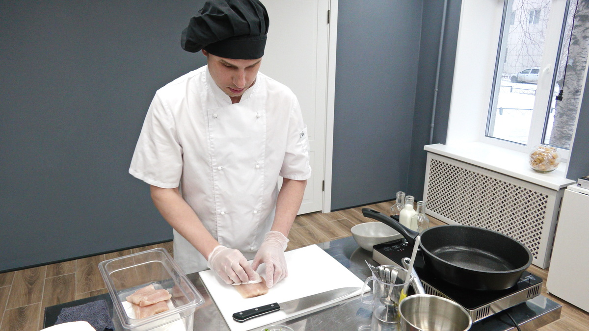    В Нижневартовске скрестили традиционную северную и молекулярную кухню