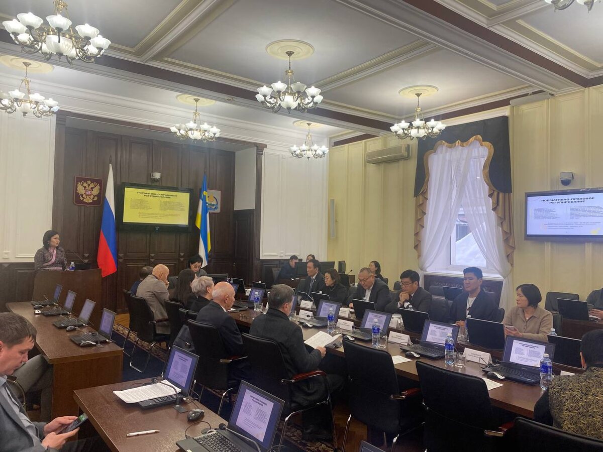 На заседании совета по культуре и искусству был представлен проект будущего креативного кластера / Фото: правительство Бурятии