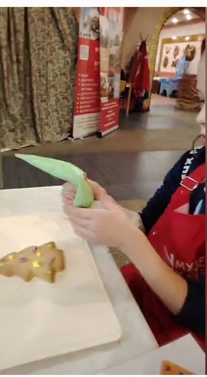 Главное не успеть съесть, пока раскрасит