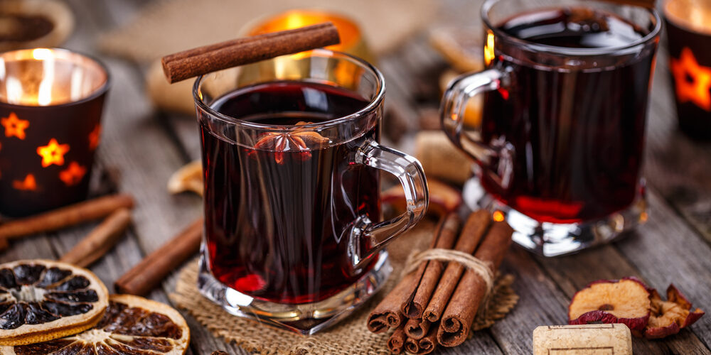 Глинтвейн на Новый год дарит тепло и уют