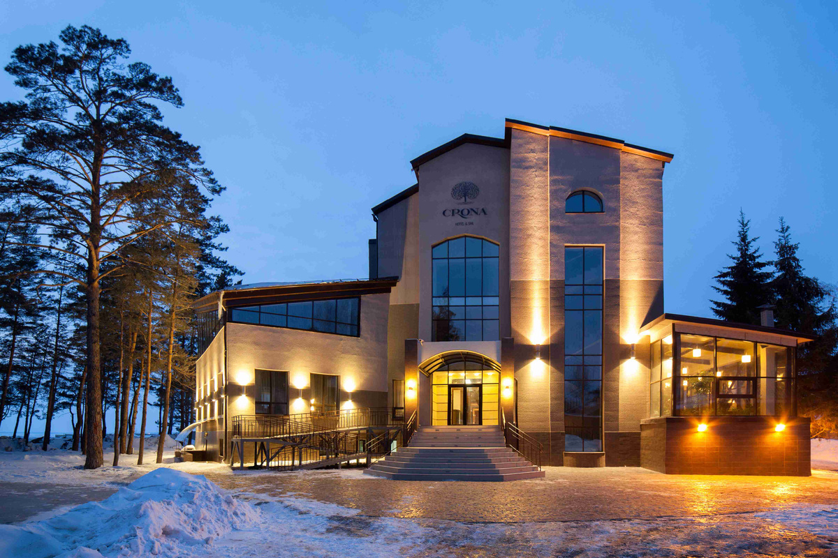 Санаторий "Крона" 4* на берегу Обского моря в вечерние часы особенно красив